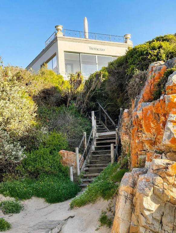 Garden stairs at Tremezzo Plett